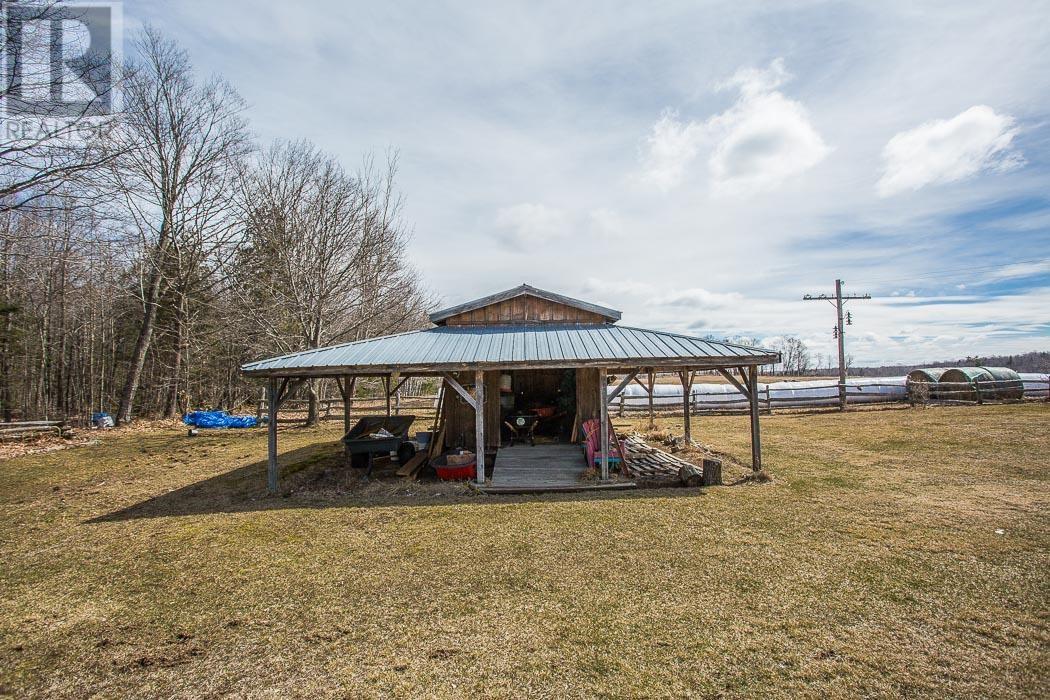 736 Pioneer Rd, Huron Shores, Ontario  P0R 1H0 - Photo 19 - SM251008