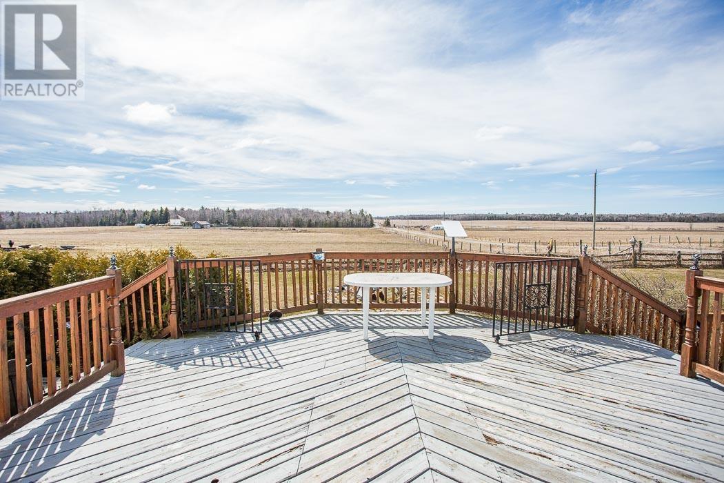 736 Pioneer Rd, Huron Shores, Ontario  P0R 1H0 - Photo 14 - SM251008