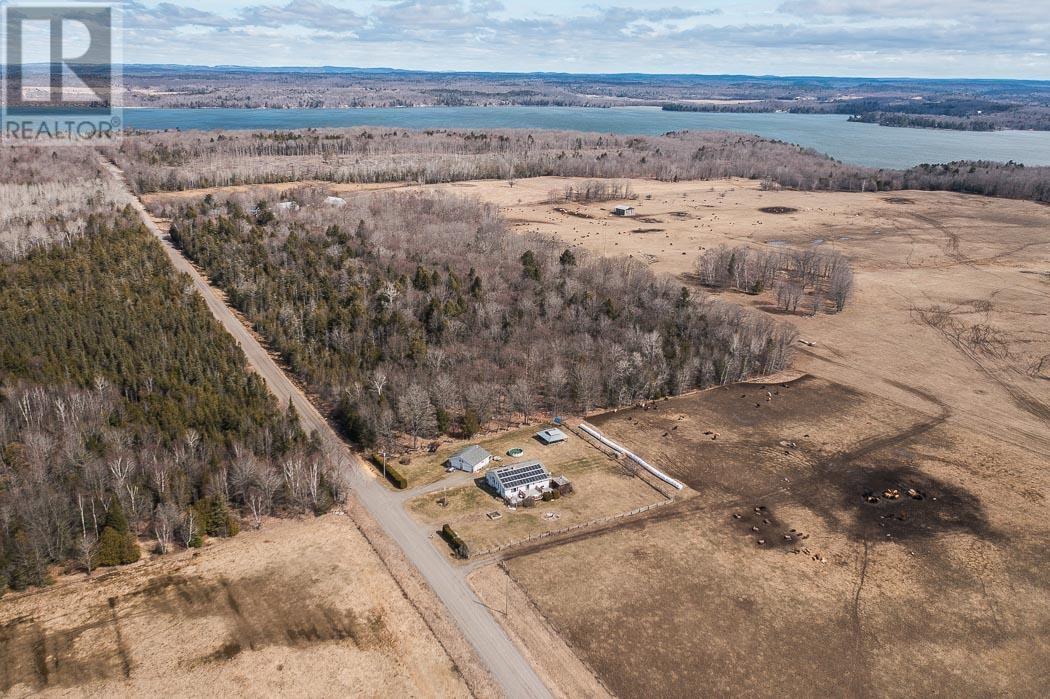 736 Pioneer Rd, Huron Shores, Ontario  P0R 1H0 - Photo 3 - SM251008