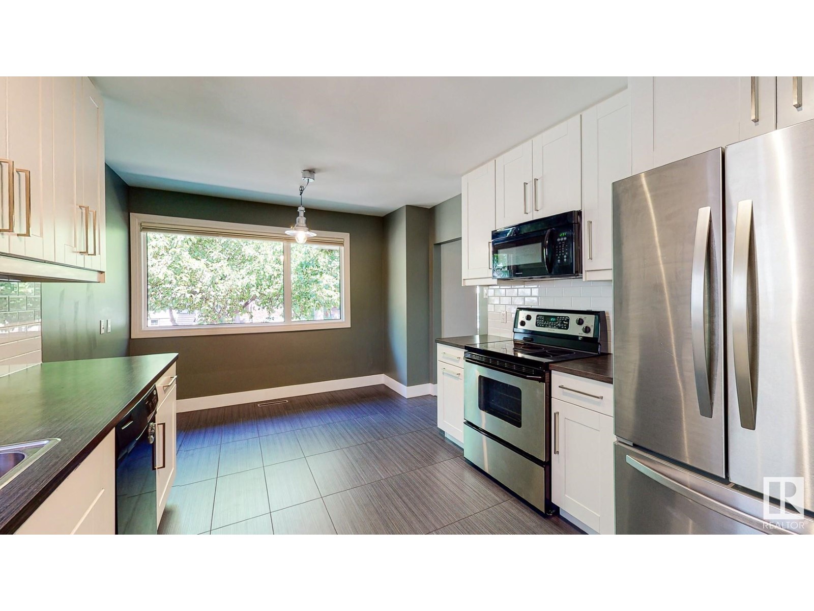 10525 63 Av Nw, Edmonton, Alberta  T6H 1P5 - Photo 8 - E4433957