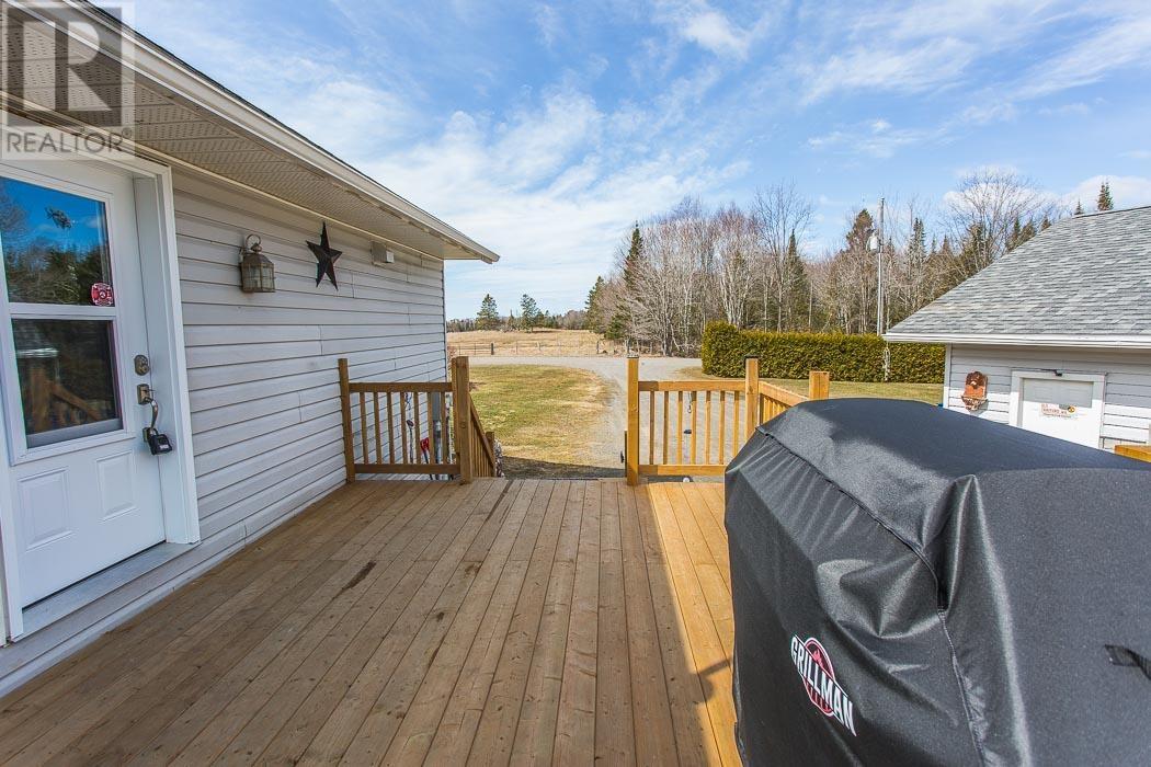 736 Pioneer Rd, Huron Shores, Ontario  P0R 1H0 - Photo 22 - SM251008