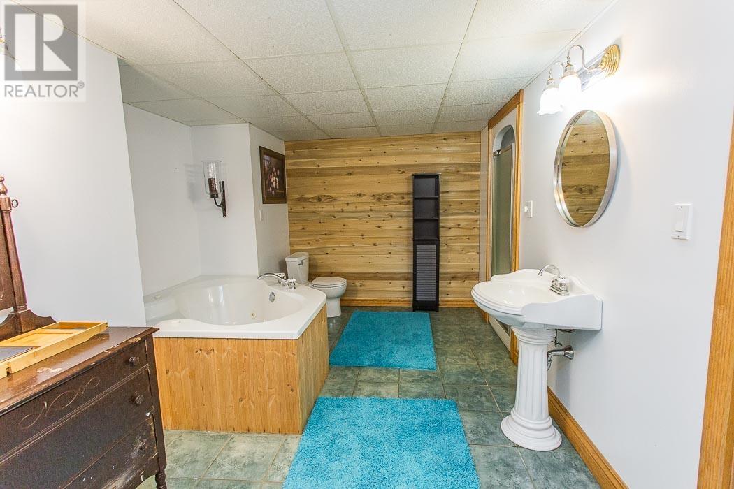736 Pioneer Rd, Huron Shores, Ontario  P0R 1H0 - Photo 41 - SM251008