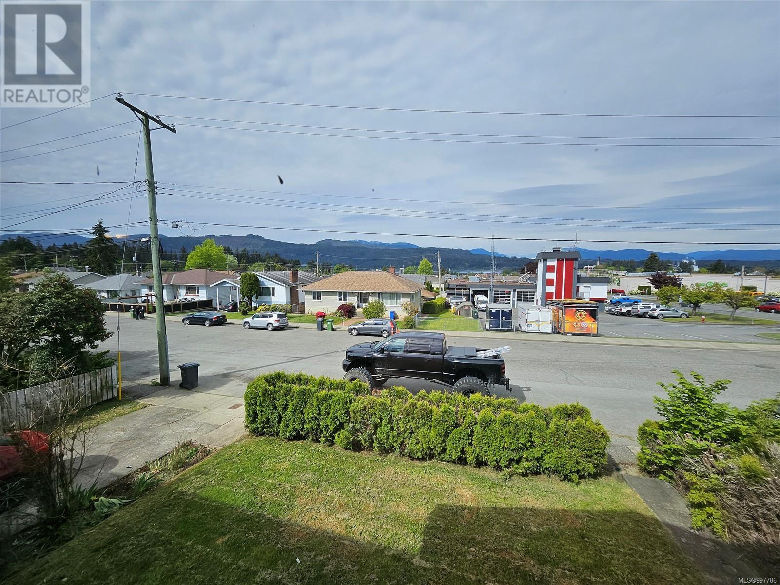 Property at 3683 11th Ave image 3