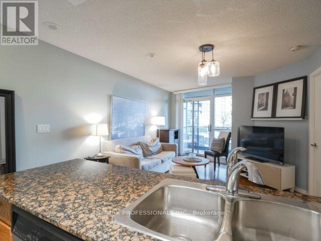 904 - 231 Fort York Boulevard, Toronto, Ontario  M5V 1B2 - Photo 7 - C12131336