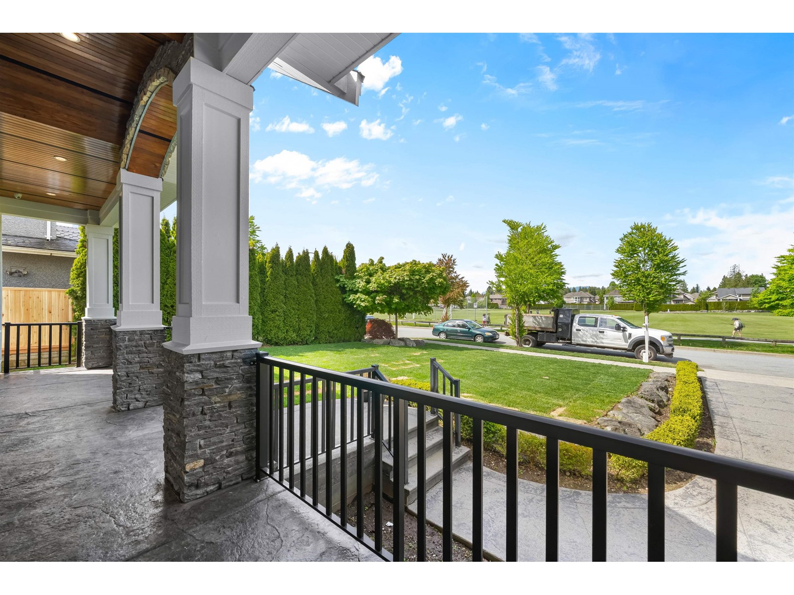 Property at 15852 109 AVENUE image 4
