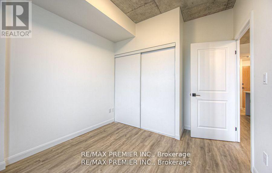 210 - 7 Erie Avenue, Brantford, Ontario  N3S 2E7 - Photo 17 - X12104626