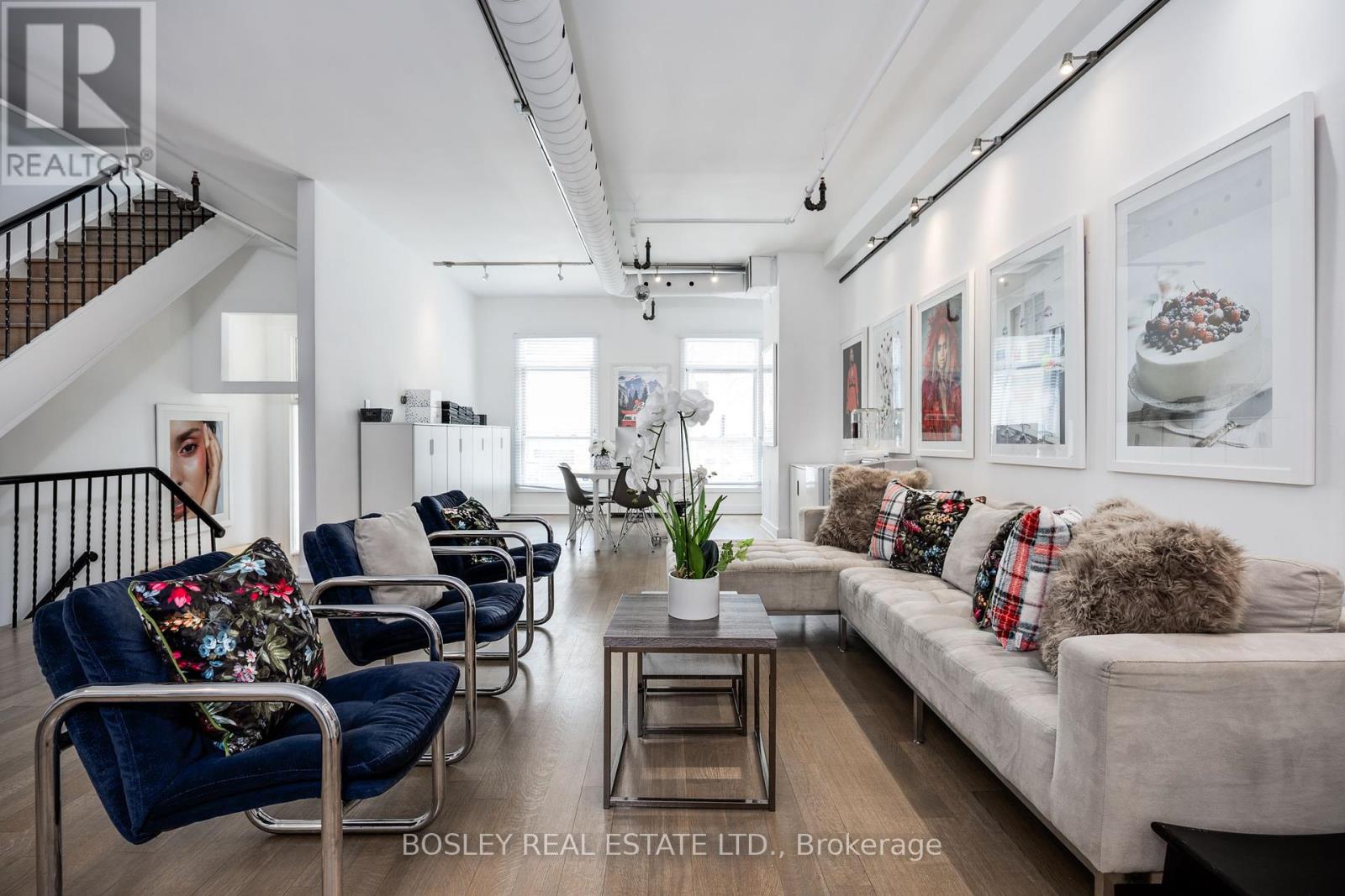 Property at 21 ISABELLA STREET image 3
