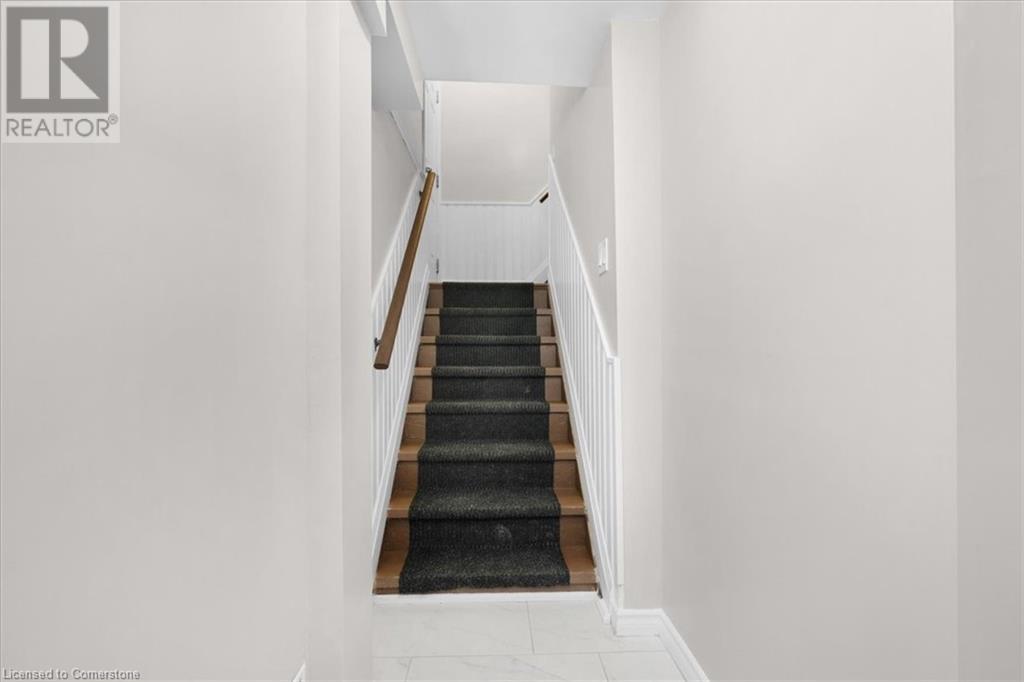 20 Camille Court, Hamilton, Ontario  L8T 2C9 - Photo 26 - 40722231