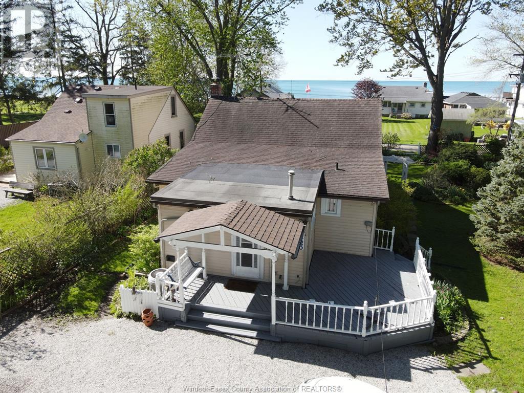 MLS# 25011484: 933 TWIN GABLE DRIVE ROAD, Harrow, Canada