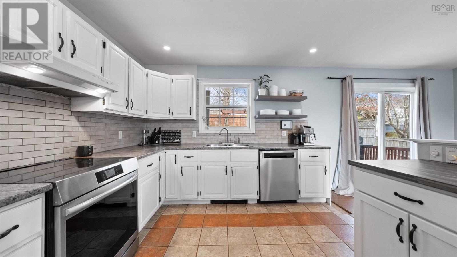 209 John Stewart Drive, Dartmouth, Nova Scotia  B2W 5W6 - Photo 2 - 202510159