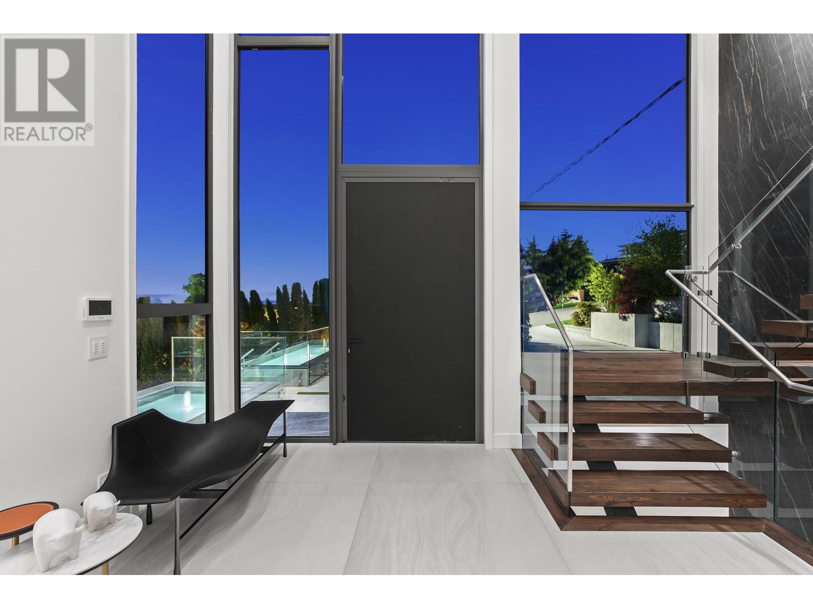Property at 1840 ORCHARD WAY image 4