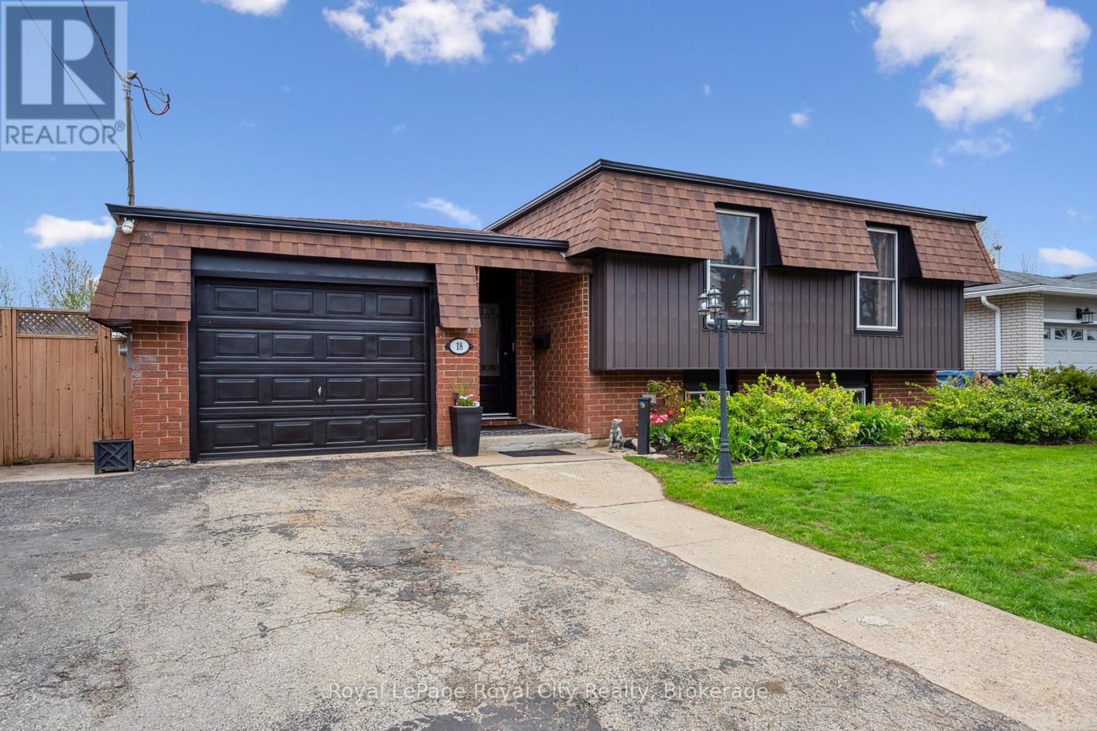 Property at 18 ISLINGTON AVENUE image 2