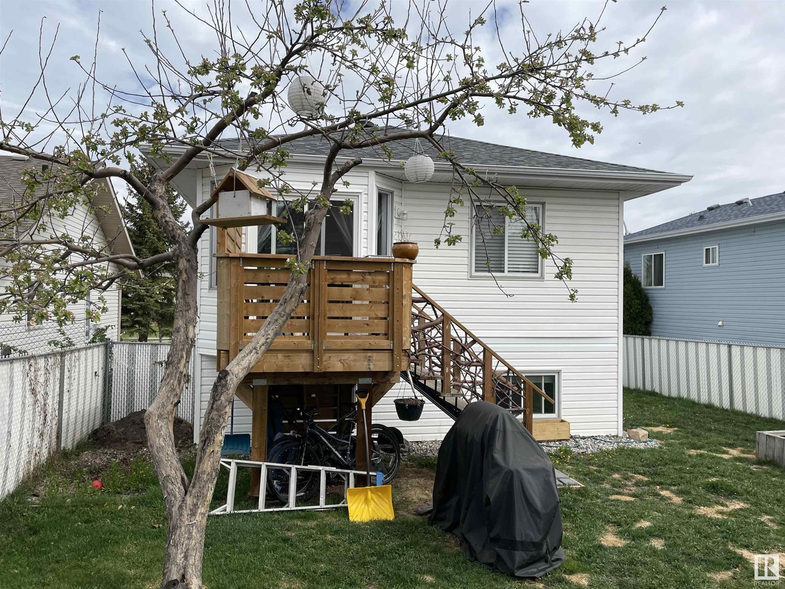 Property at 67 Deer Park Blvd image 3