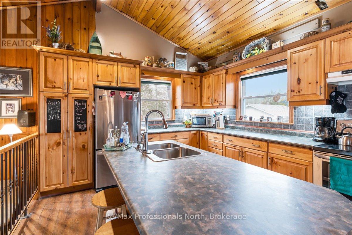 1272 Little Bob Lake Road, Minden Hills, Ontario  K0M 2K0 - Photo 18 - X11933733