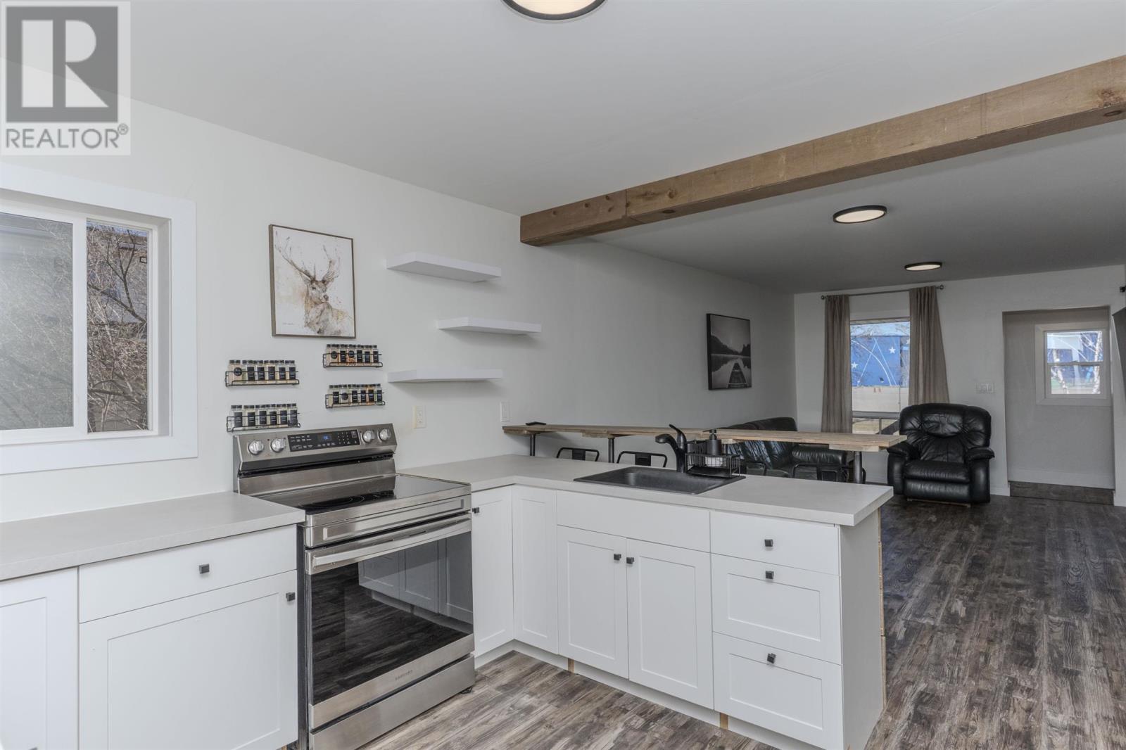 150 Northern Ave, Thunder Bay, Ontario  P7C 2V5 - Photo 4 - TB251048