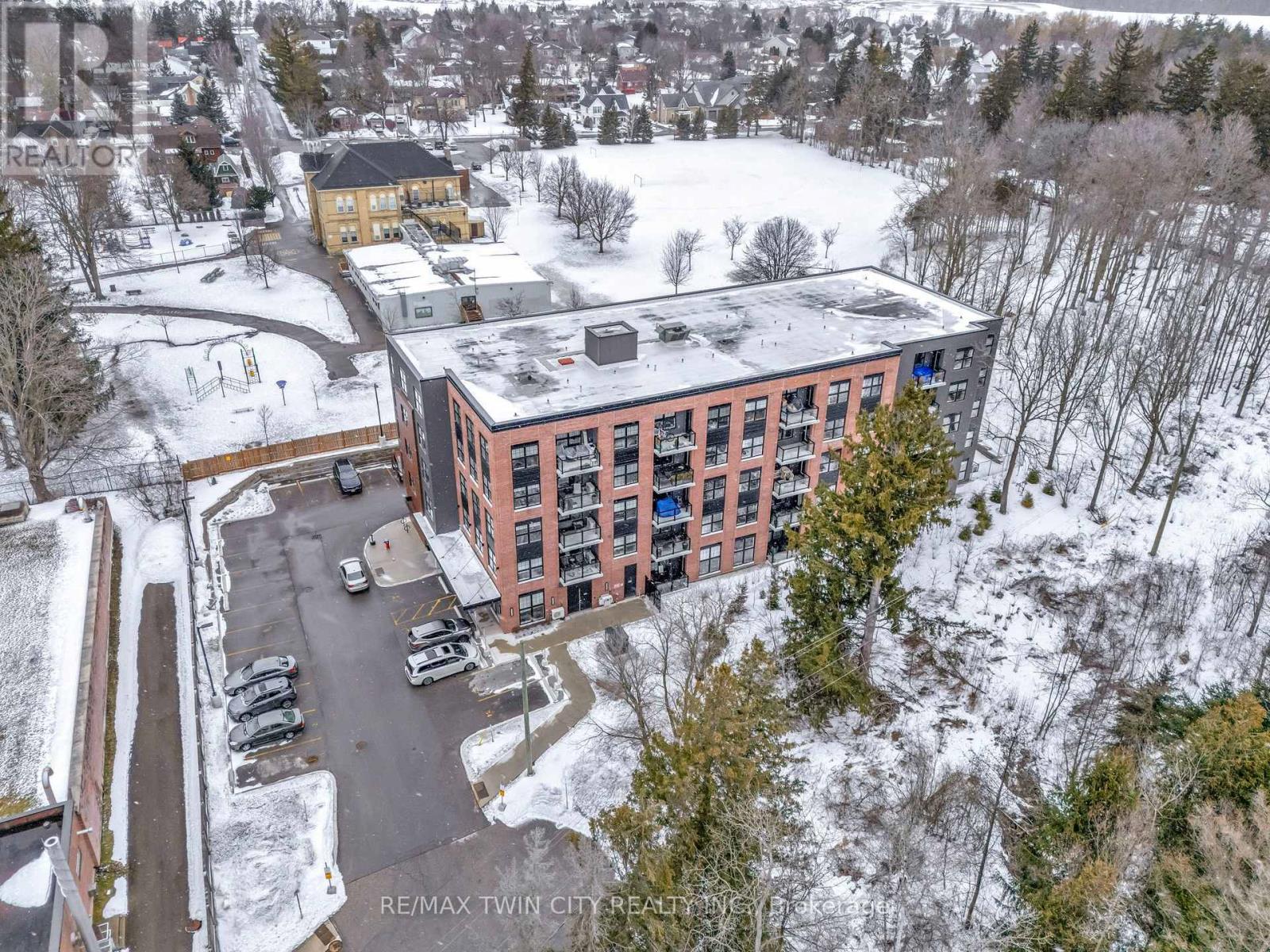 407 - 88 Gibson Street, North Dumfries, Ontario  N0B 1E0 - Photo 34 - X12008469