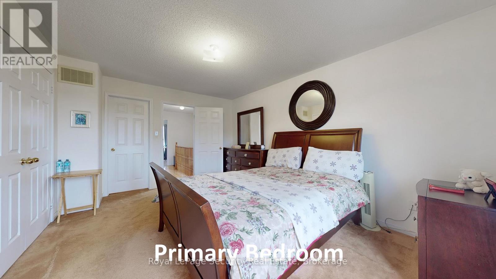1017 Roselawn Avenue, Toronto, Ontario  M6B 4N1 - Photo 23 - W12131294