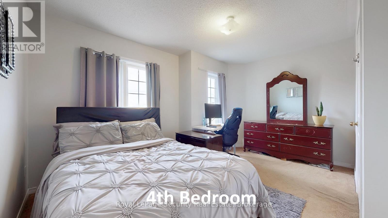 1017 Roselawn Avenue, Toronto, Ontario  M6B 4N1 - Photo 32 - W12131294