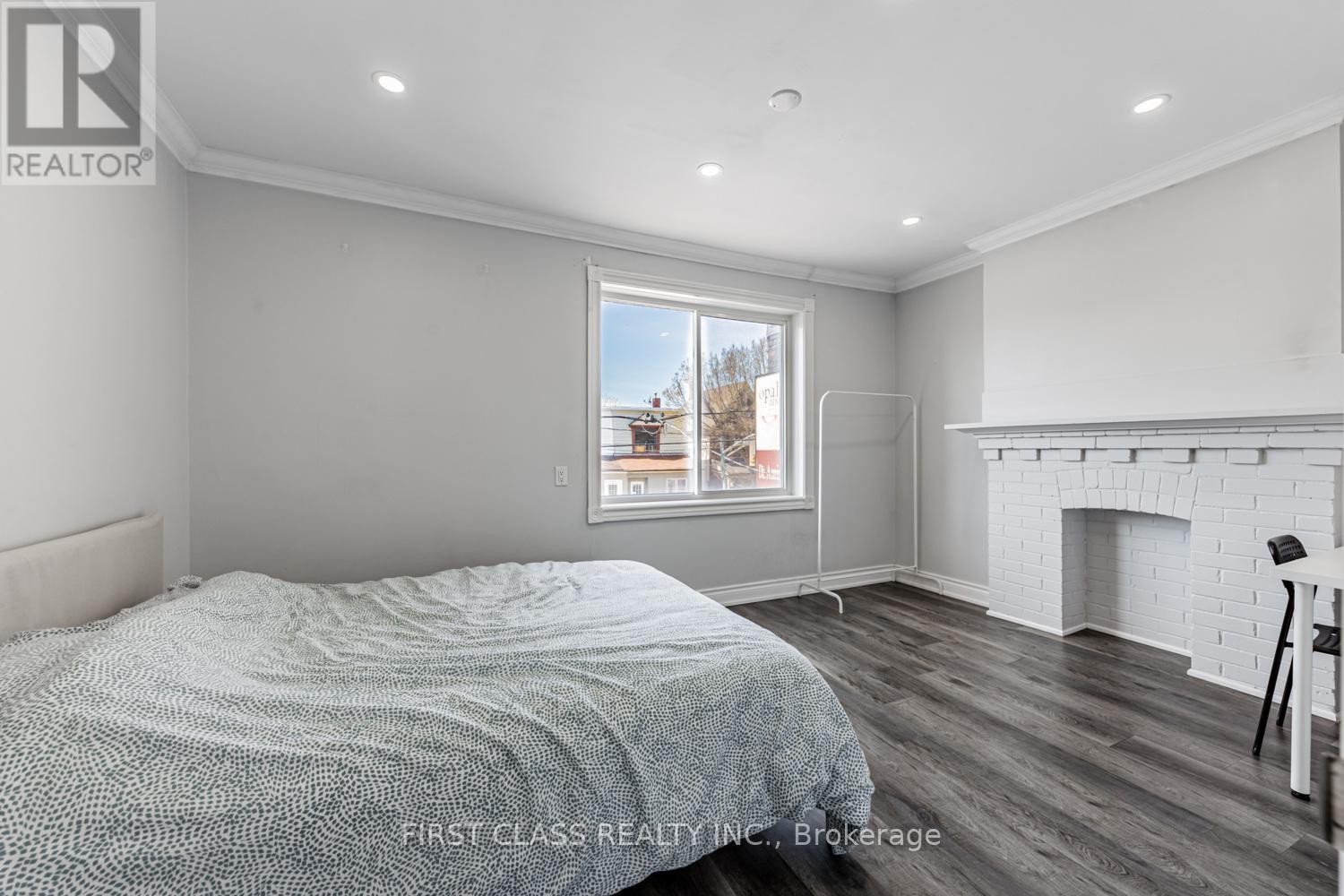 1113 Dufferin Street, Toronto, Ontario  M6H 4B5 - Photo 19 - W12131331