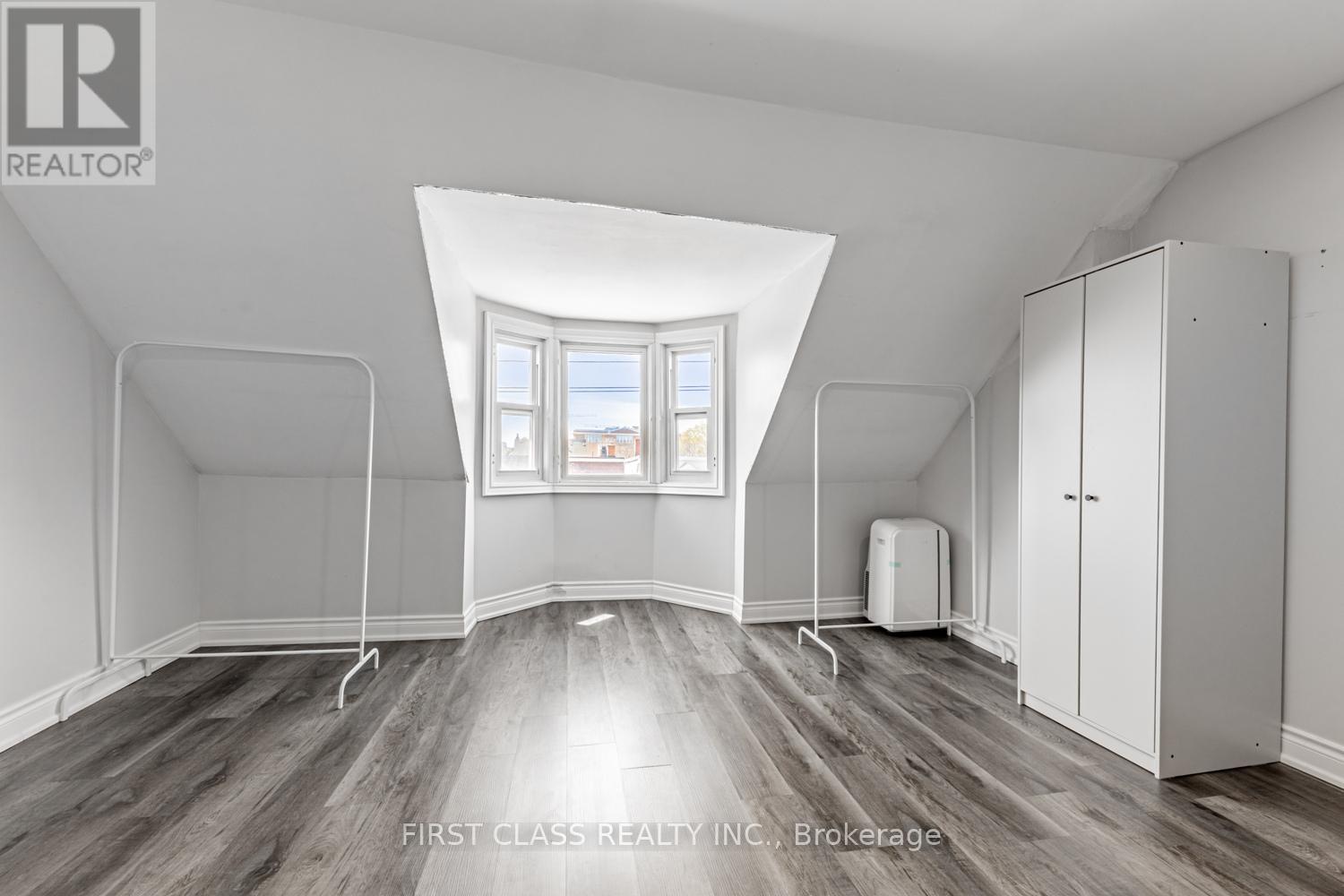 1113 Dufferin Street, Toronto, Ontario  M6H 4B5 - Photo 23 - W12131331