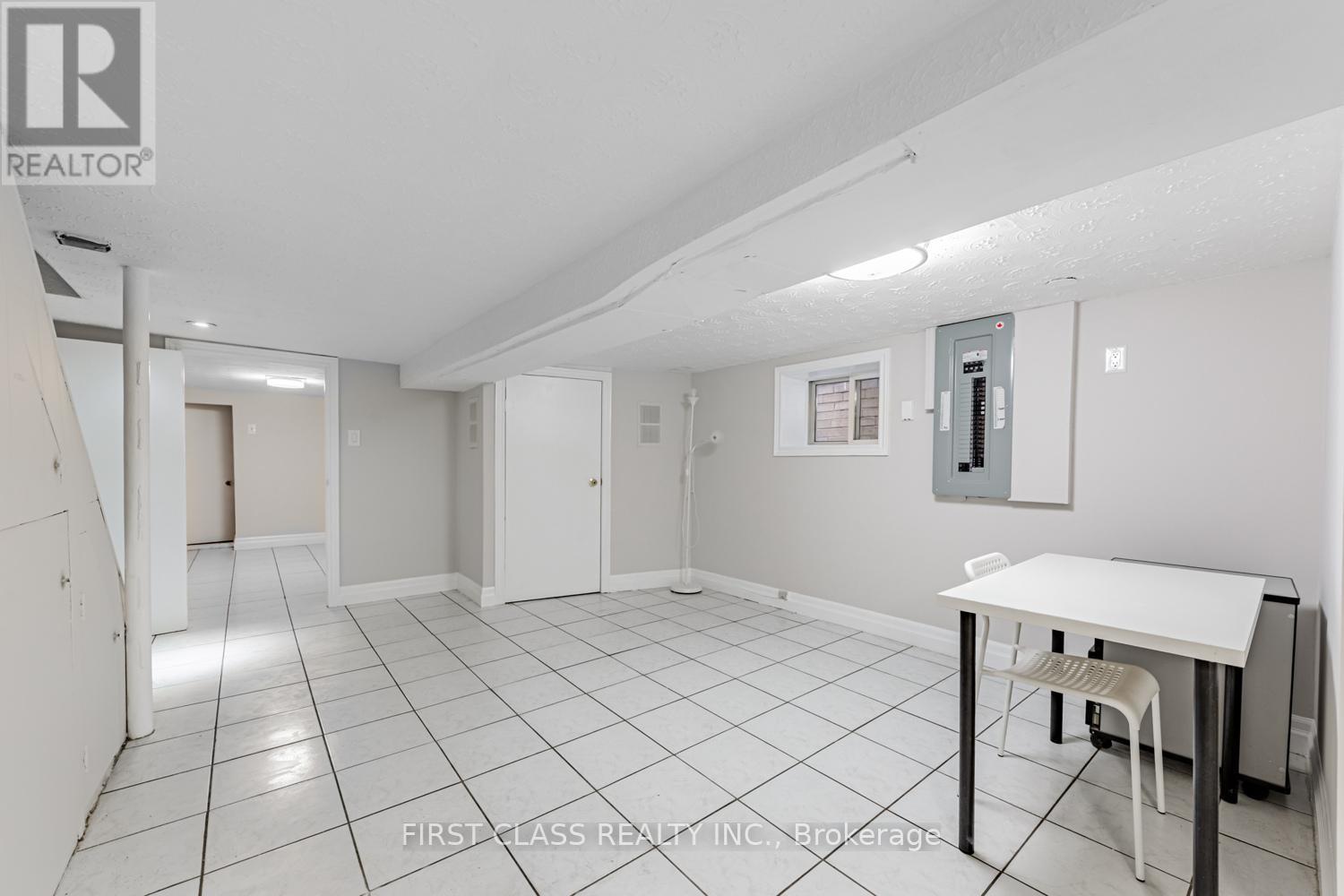 1113 Dufferin Street, Toronto, Ontario  M6H 4B5 - Photo 26 - W12131331