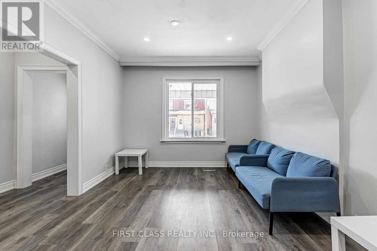 1113 Dufferin Street, Toronto, Ontario  M6H 4B5 - Photo 5 - W12131331