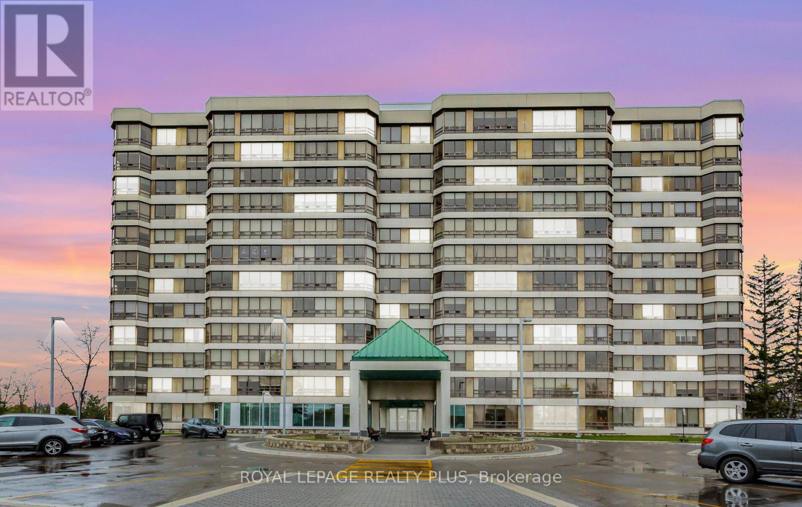 Property at 906 - 320 MILL STREET image 1