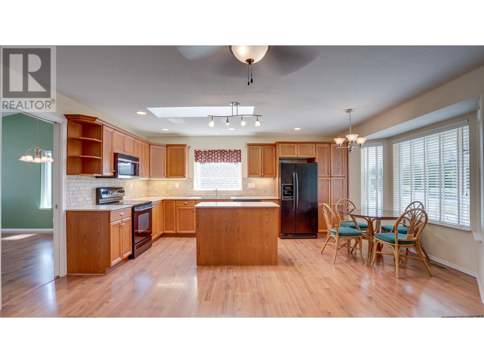 430 4 Street Lot# 27-115, Vernon, British Columbia  V1H 1Z1 - Photo 10 - 10346543