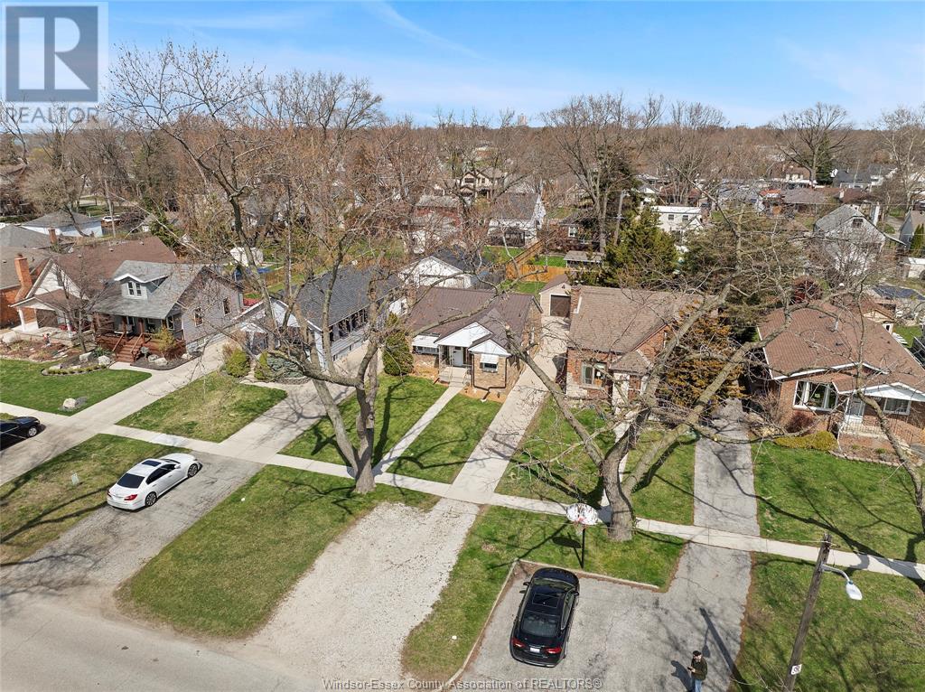 Property at 944 HOMEDALE image 4