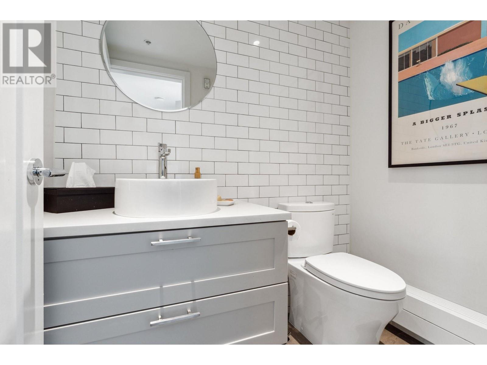 425 525 E 2nd Street, North Vancouver, British Columbia  V7L 1E1 - Photo 24 - R2999739