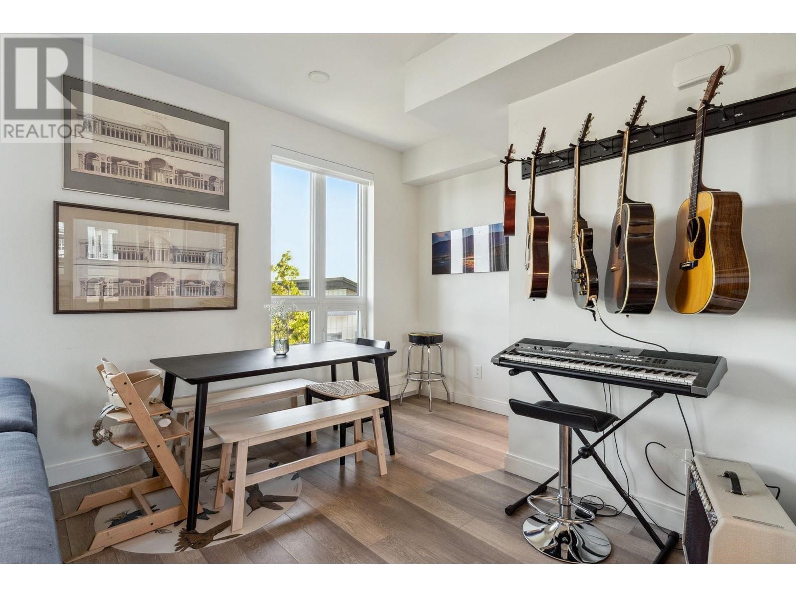 425 525 E 2nd Street, North Vancouver, British Columbia  V7L 1E1 - Photo 6 - R2999739