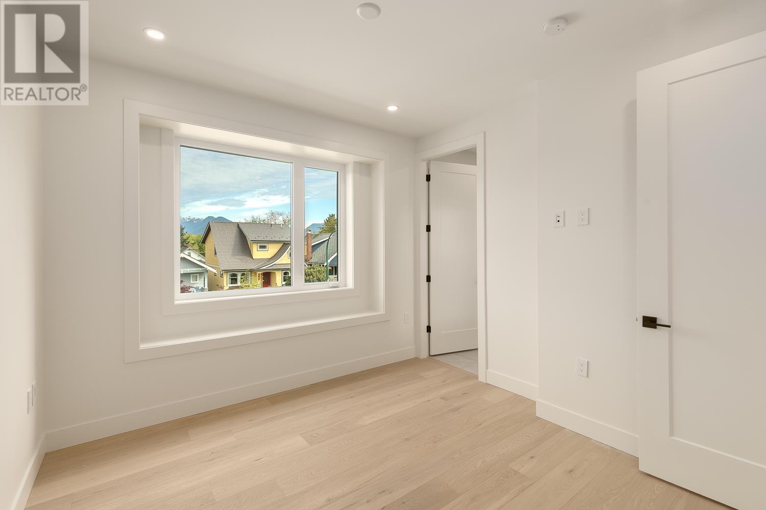 1 2658 Dundas Street, Vancouver, British Columbia  V5K 1P9 - Photo 14 - R2999780