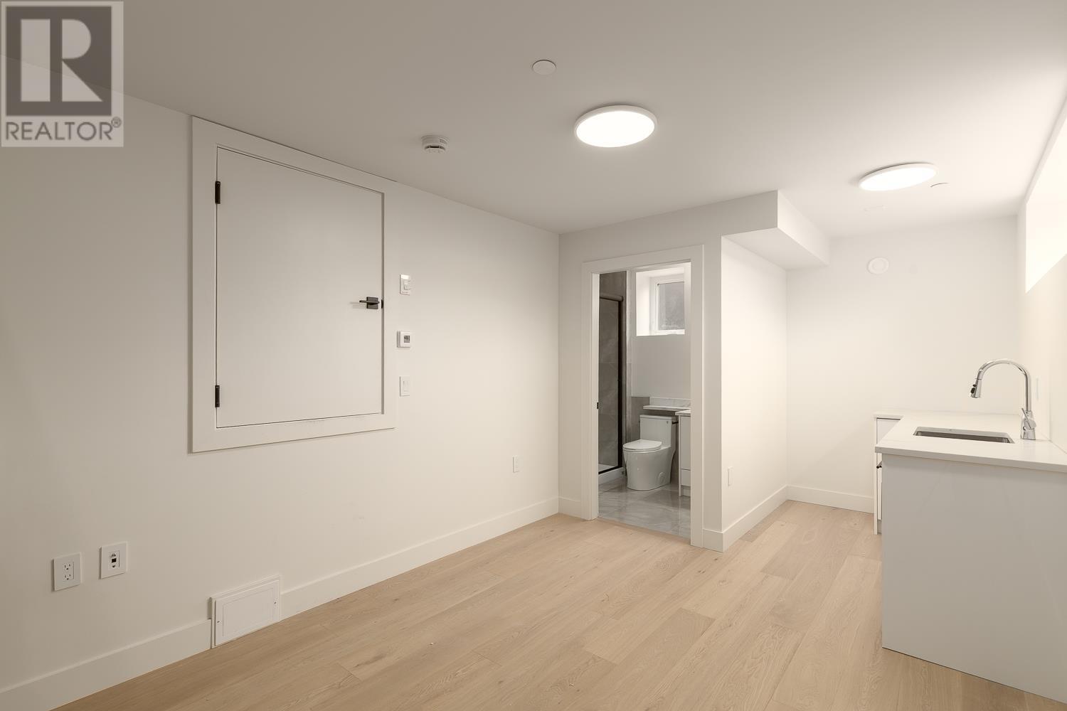 1 2658 Dundas Street, Vancouver, British Columbia  V5K 1P9 - Photo 22 - R2999780