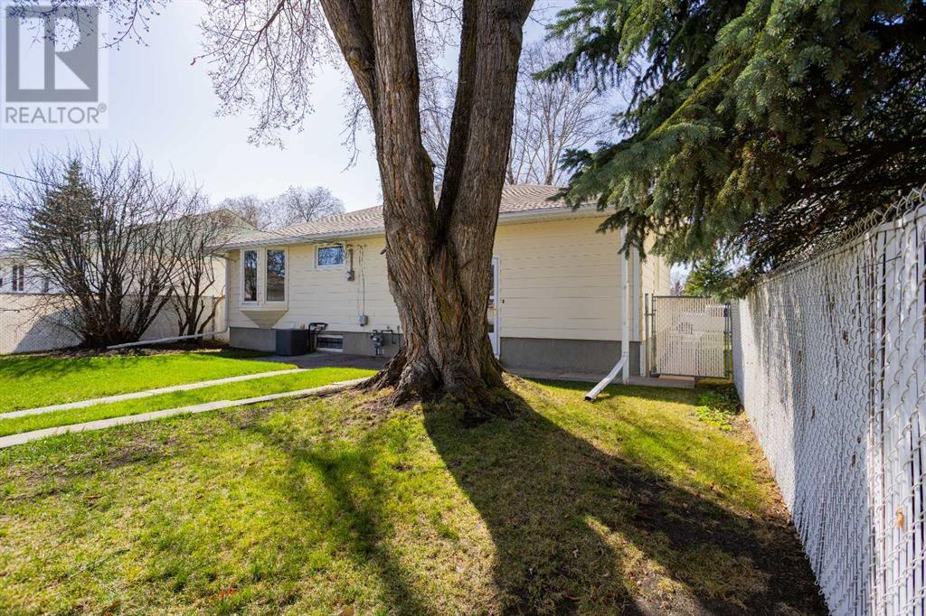 4005 41 Avenue, Red Deer, Alberta  T4N 2X9 - Photo 37 - A2216058