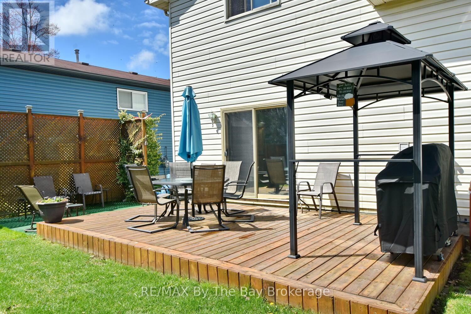 15 Innisbrook Drive, Wasaga Beach, Ontario  L9Z 1G3 - Photo 40 - S12131572