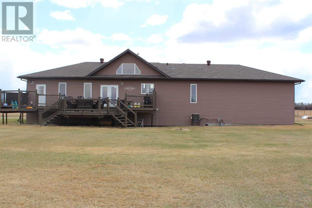 235010 915 Township W, Notikewin, Alberta  T0H 2V0 - Photo 2 - A2218853