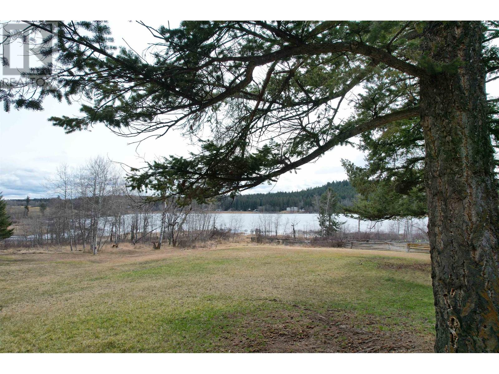5359 Annaham Crescent, 108 Mile Ranch, British Columbia  V0K 2Z0 - Photo 9 - R2986136