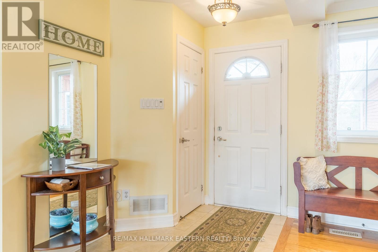 562 Westman Avenue, Peterborough West, Ontario  K9K 2H3 - Photo 5 - X12131555