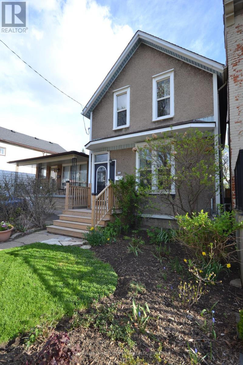25 Chatham Street, Hamilton (Kirkendall), Ontario  L8P 2B3 - Photo 2 - X12131320