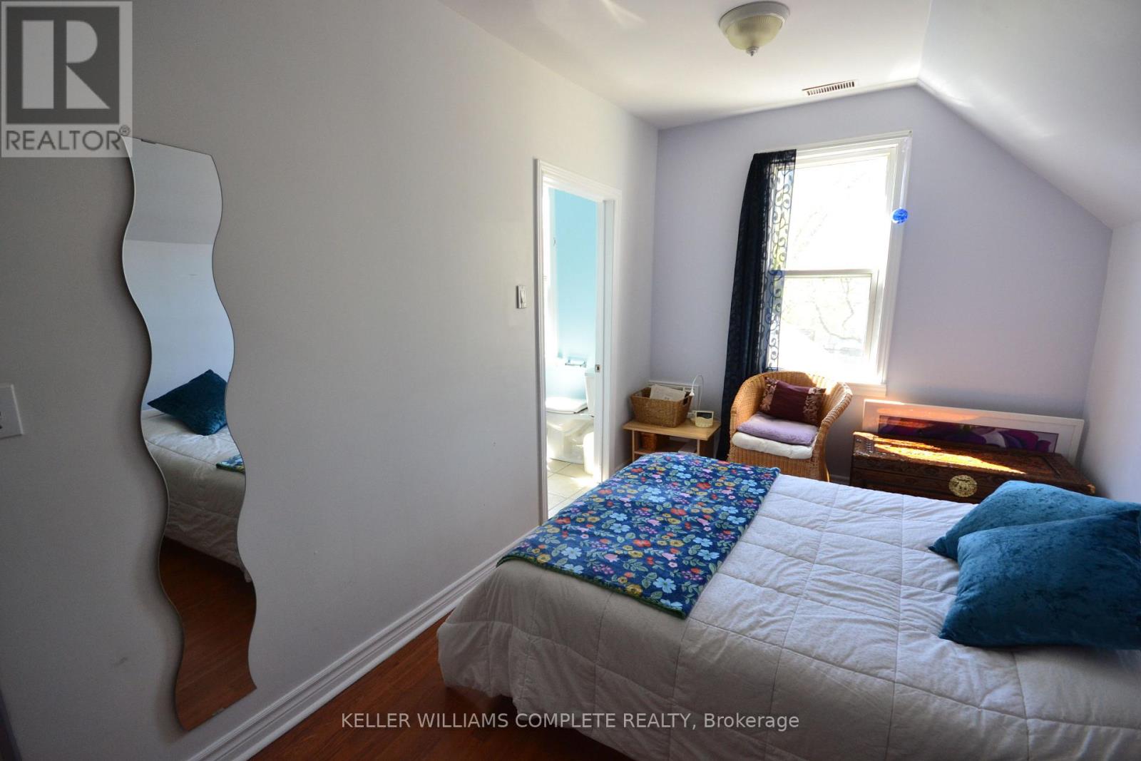 25 Chatham Street, Hamilton (Kirkendall), Ontario  L8P 2B3 - Photo 23 - X12131320
