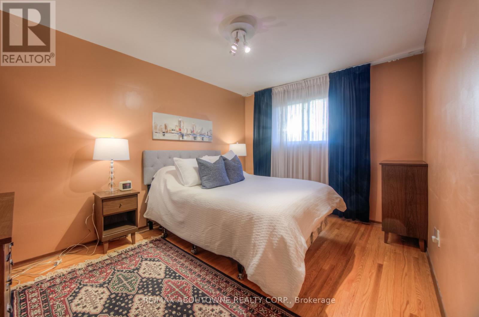 47 Chester Road, Hamilton, Ontario  L8E 1X8 - Photo 11 - X12131328