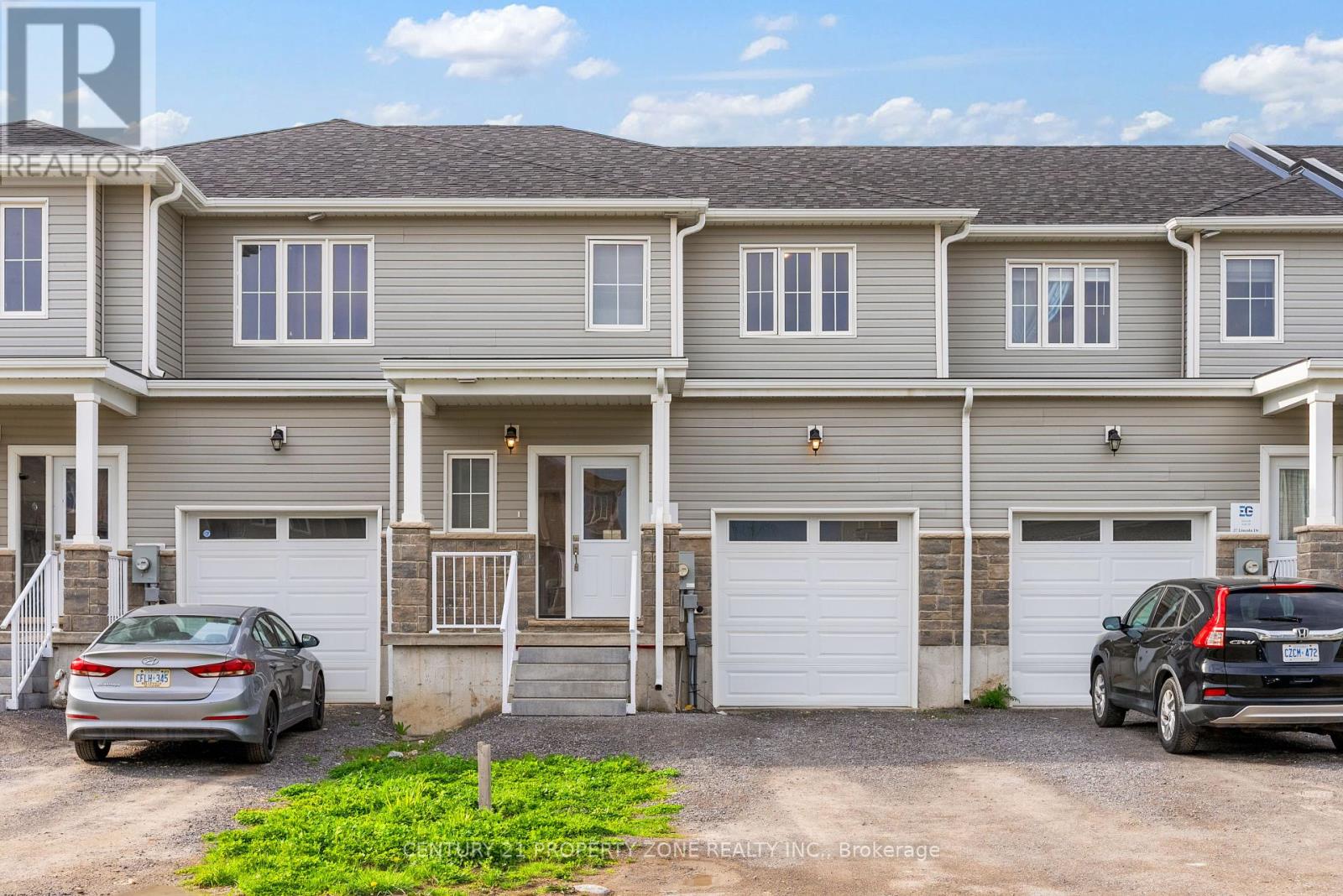 25 LINCOLN DRIVE, Belleville, Ontario