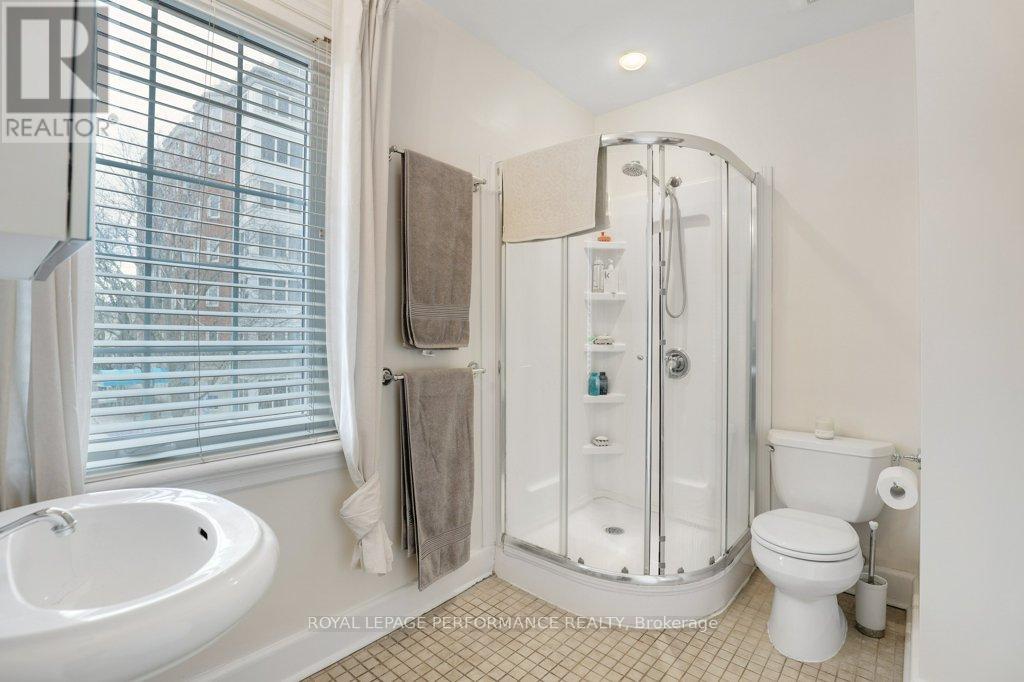 327 Crichton Street, Ottawa, Ontario  K1M 1W3 - Photo 24 - X12131598