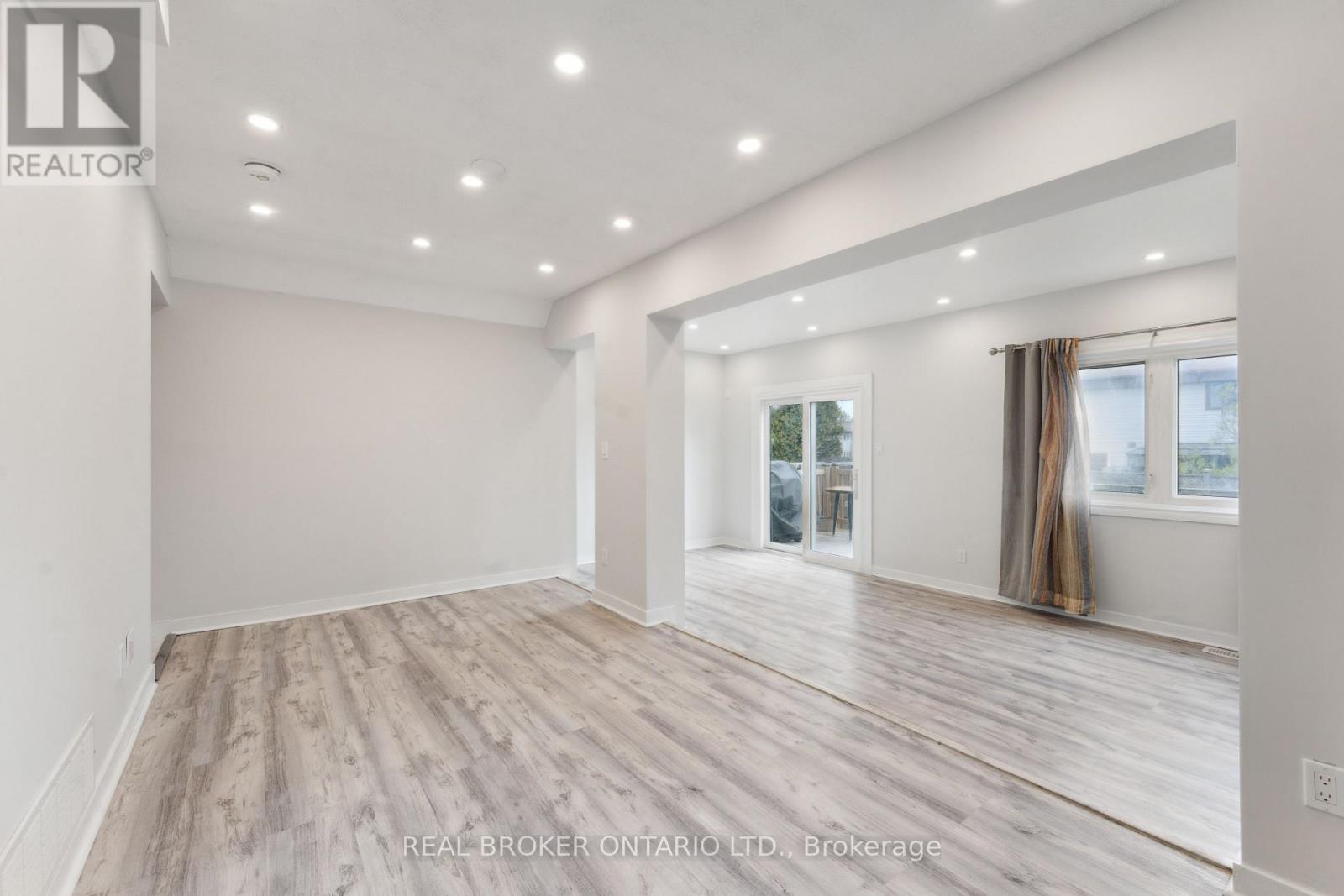 125 Priam Way, Ottawa, Ontario  K2H 8S7 - Photo 13 - X12131614