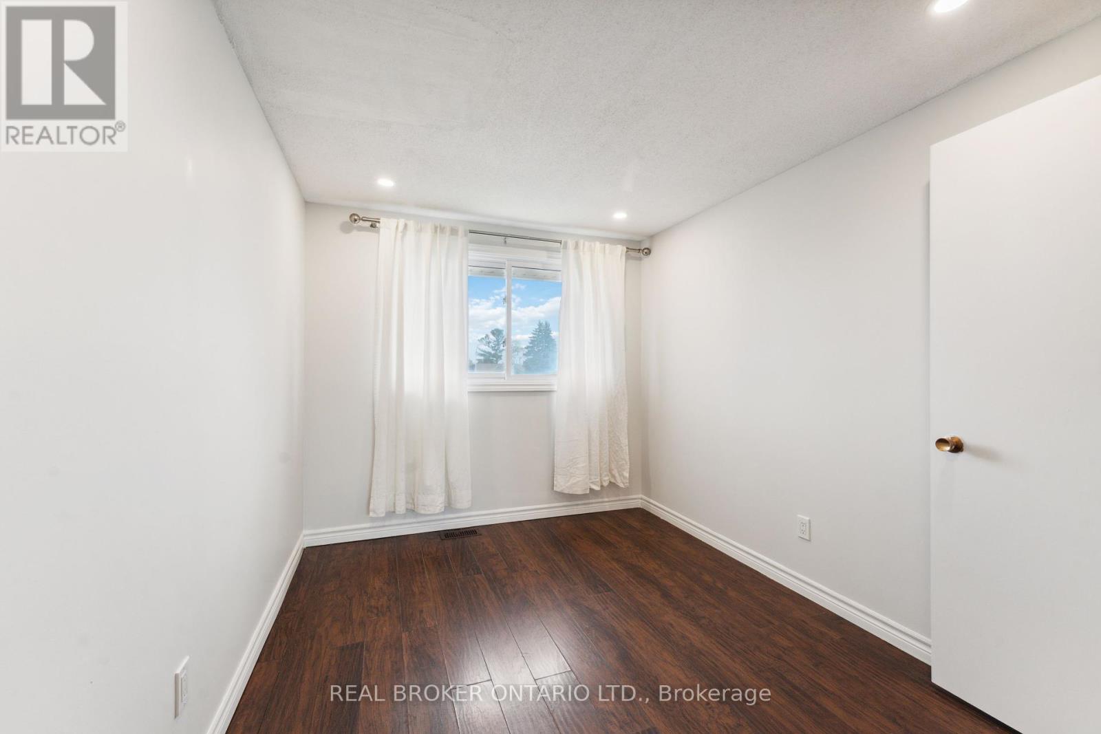 125 Priam Way, Ottawa, Ontario  K2H 8S7 - Photo 31 - X12131614