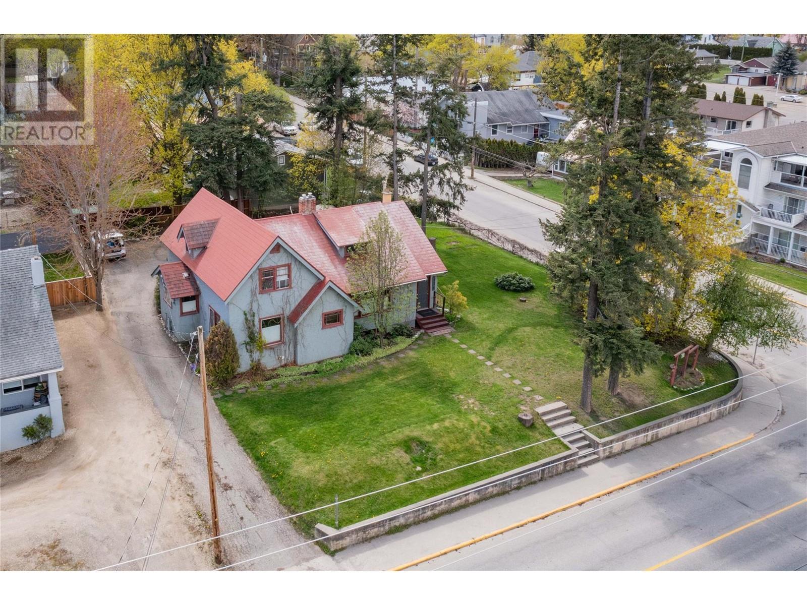 Property at 320 Okanagan Avenue SE image 1
