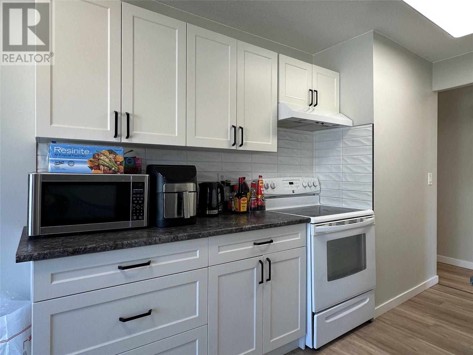 Property at 3505 38 Street Unit# 215 image 4