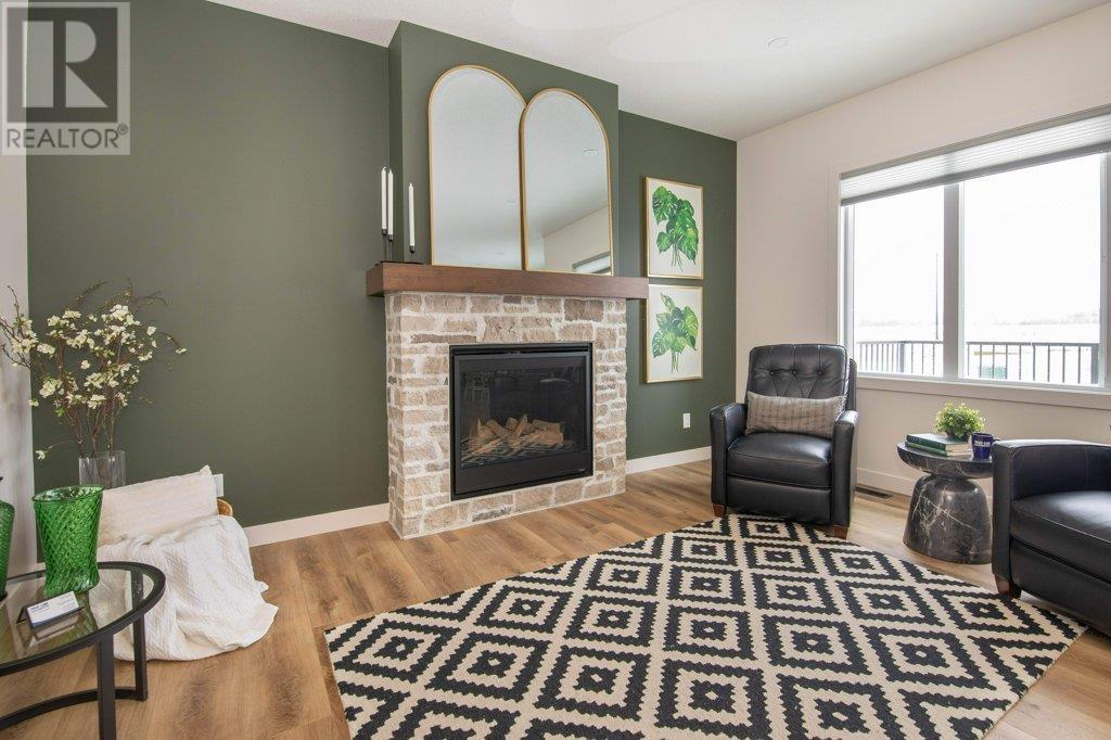 Property at 140 Emerald Drive image 4