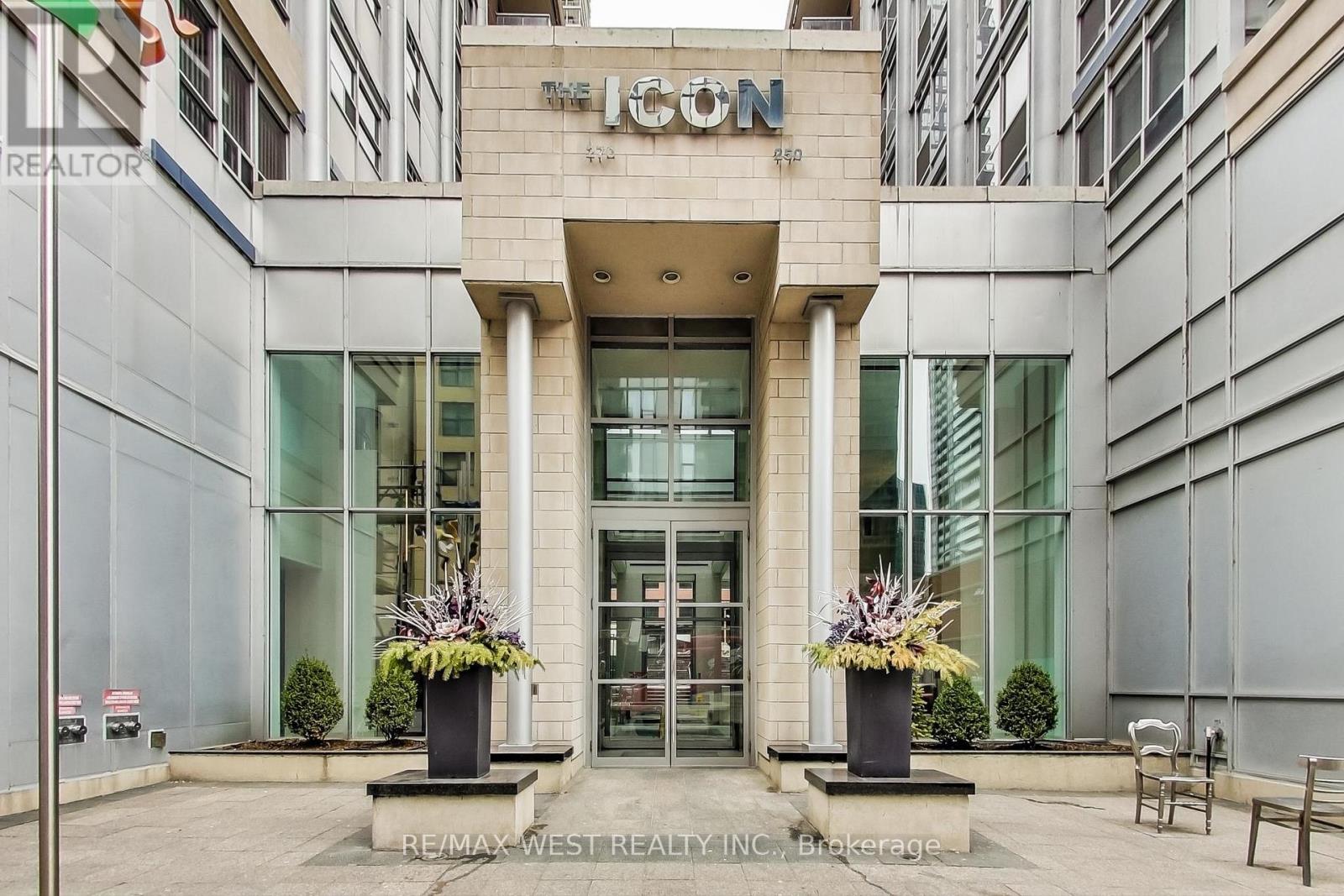 510 - 270 WELLINGTON STREET W, Toronto, Ontario