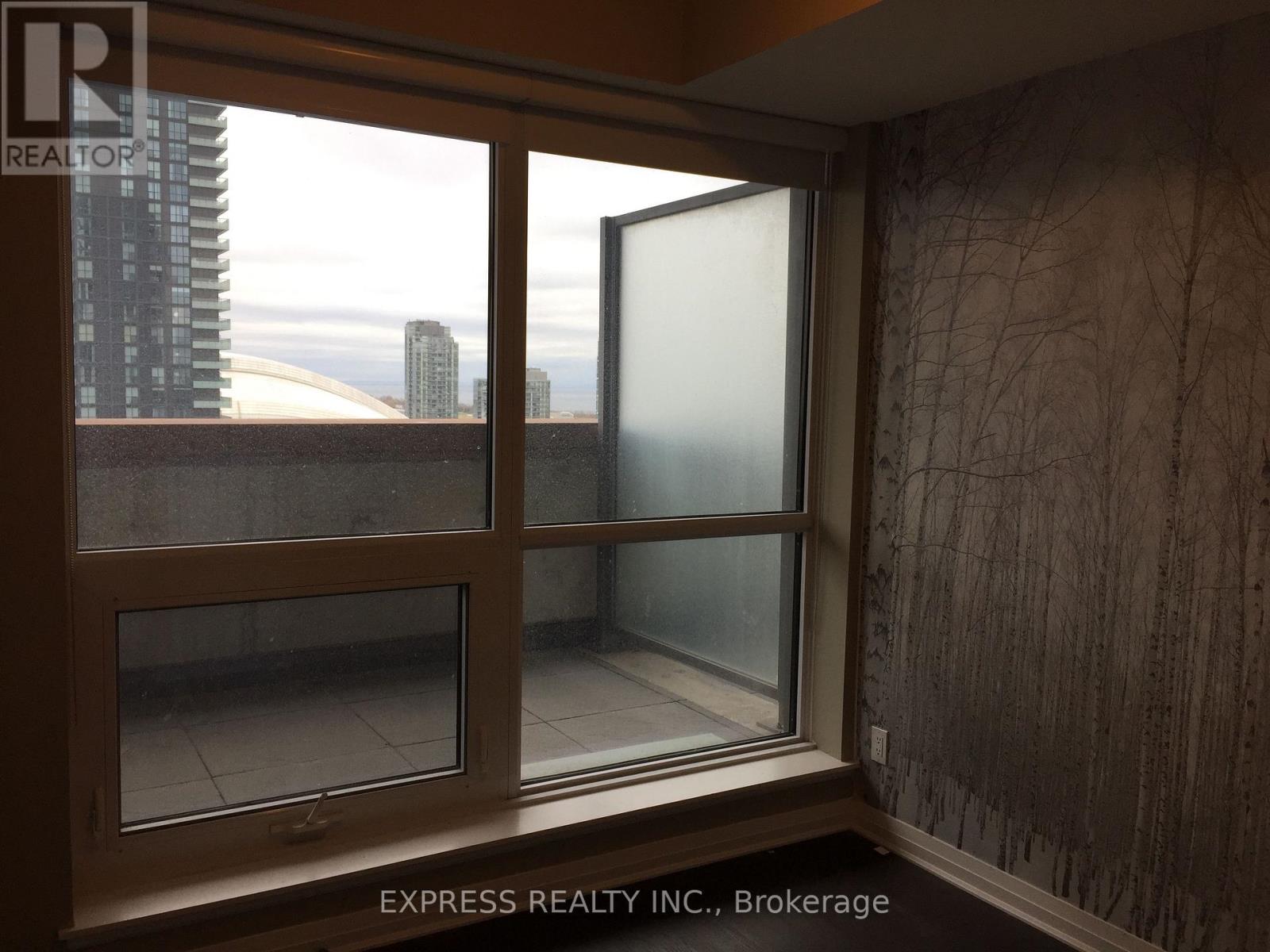 2406 - 8 Mercer Street, Toronto, Ontario  M5V 0C4 - Photo 3 - C12131416